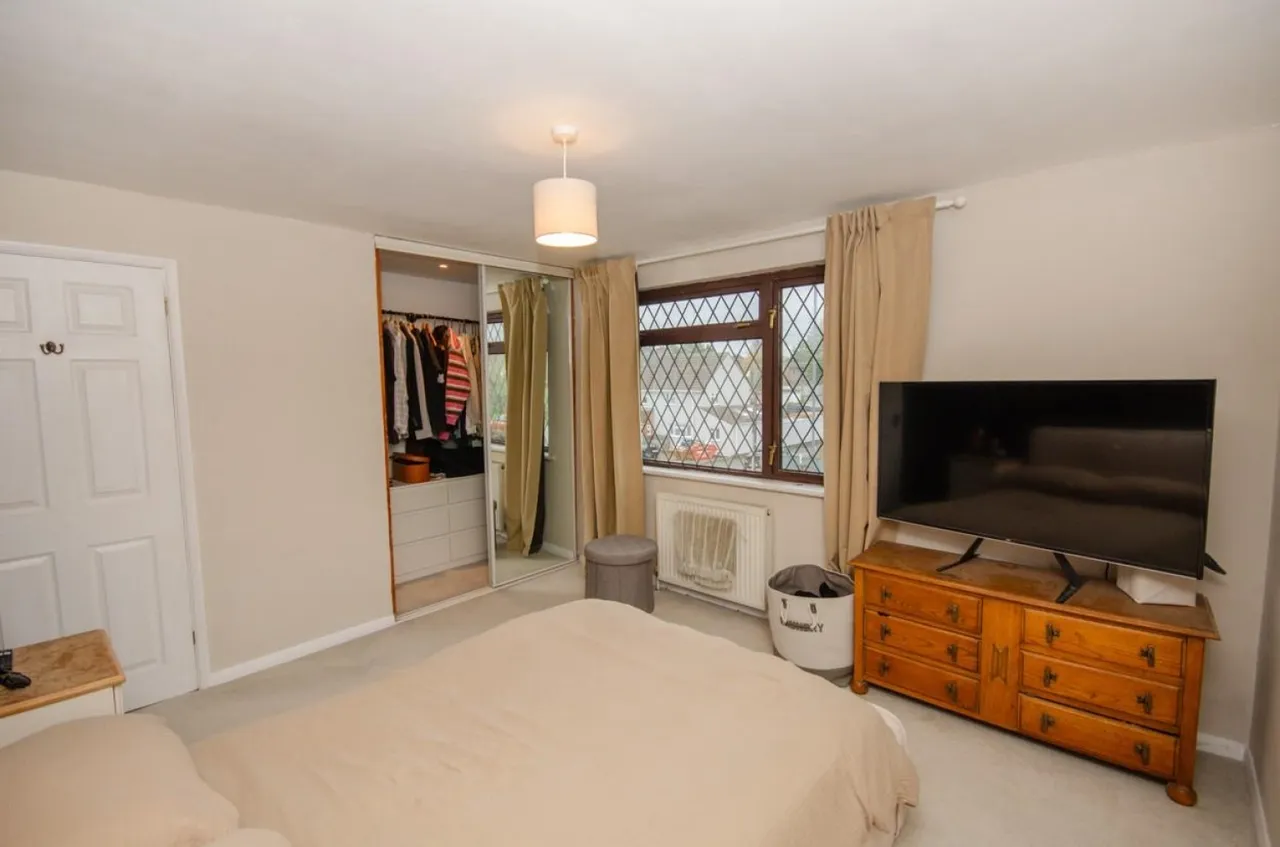 Westerleigh Road, Downend, BS16, photo 8