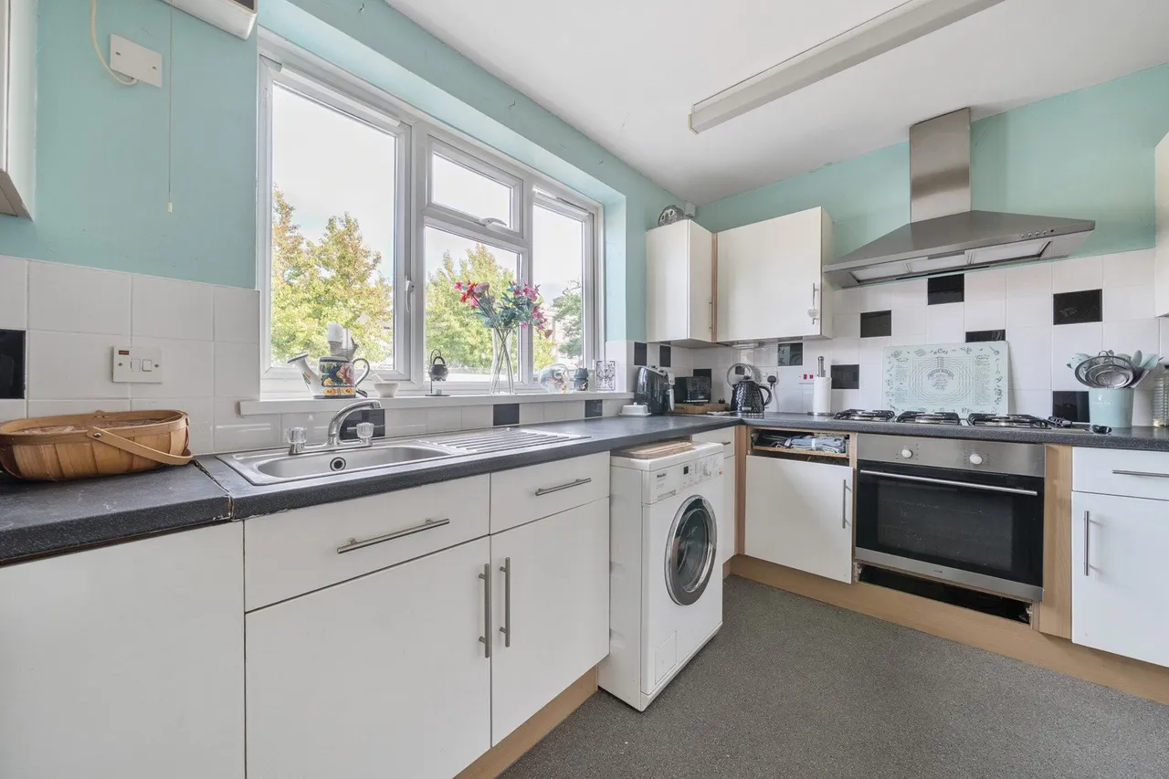 Grovebury Road, SE2, photo 3