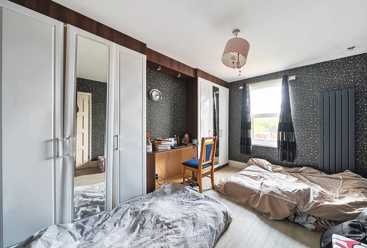 Copt Elm Road, Gloucestershire, Charlton Kings, GL53 8AL, photo 6