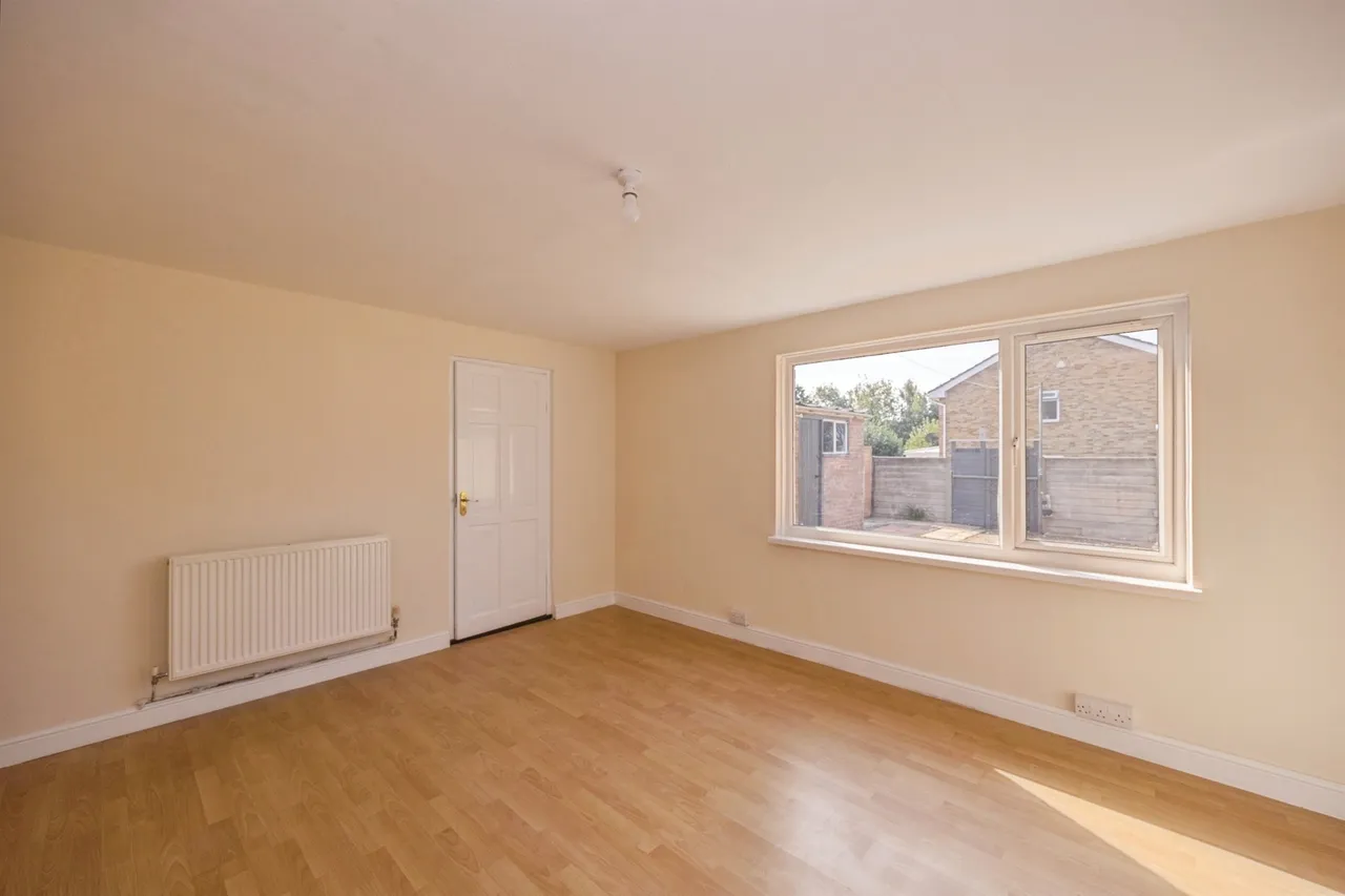 Bondfields Crescent, Havant, photo 8