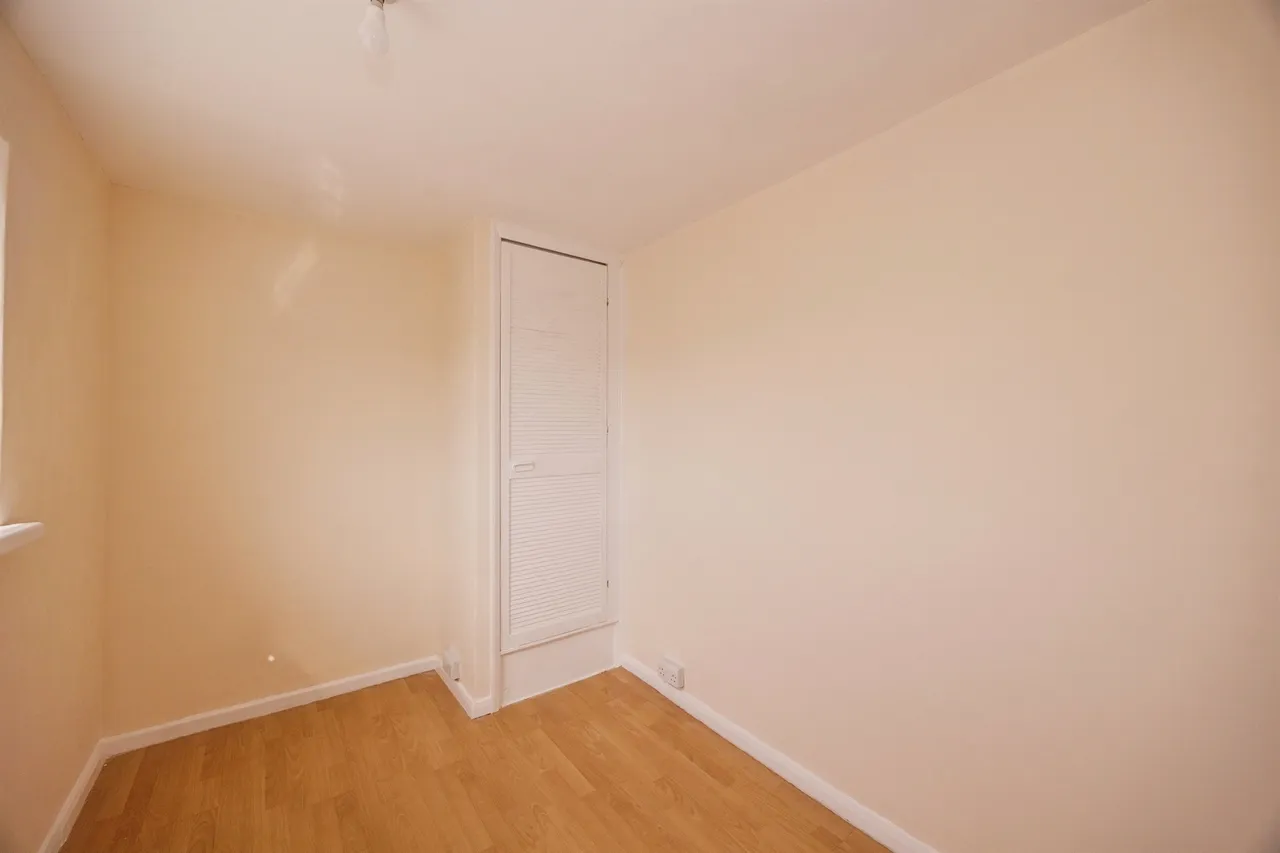 Bondfields Crescent, Havant, photo 5