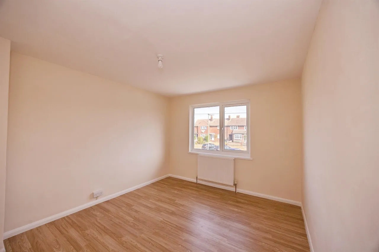 Bondfields Crescent, Havant, photo 4