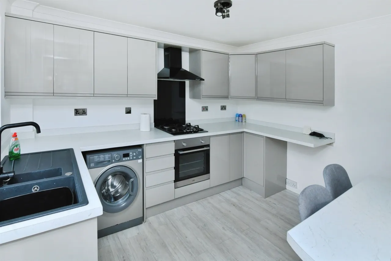 Elder Close, Plympton, PL7, photo 4