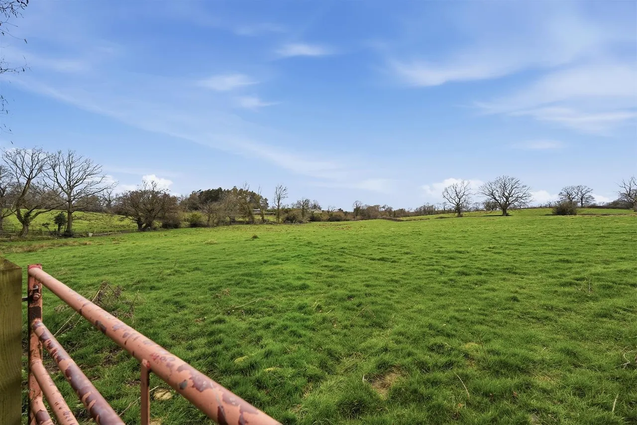Roundy Lane, Adlington, photo 4