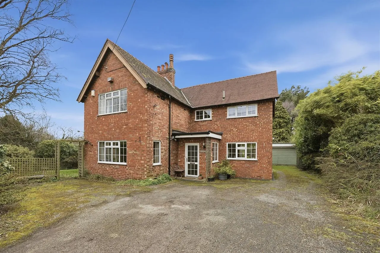 4 bed house for sale — Roundy Lane, Adlington