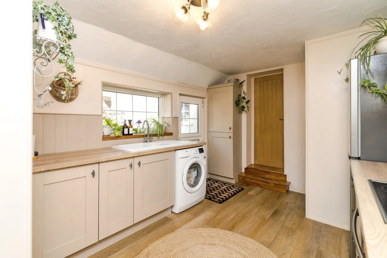 Beccles Road, Thurlton, Norwich, Norfolk, NR14, photo 4