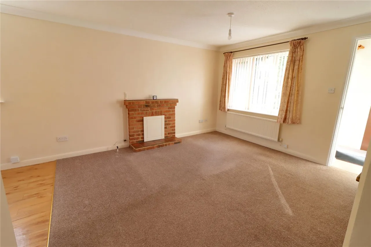 Tarragon Way, Burghfield Common, RG7, photo 3