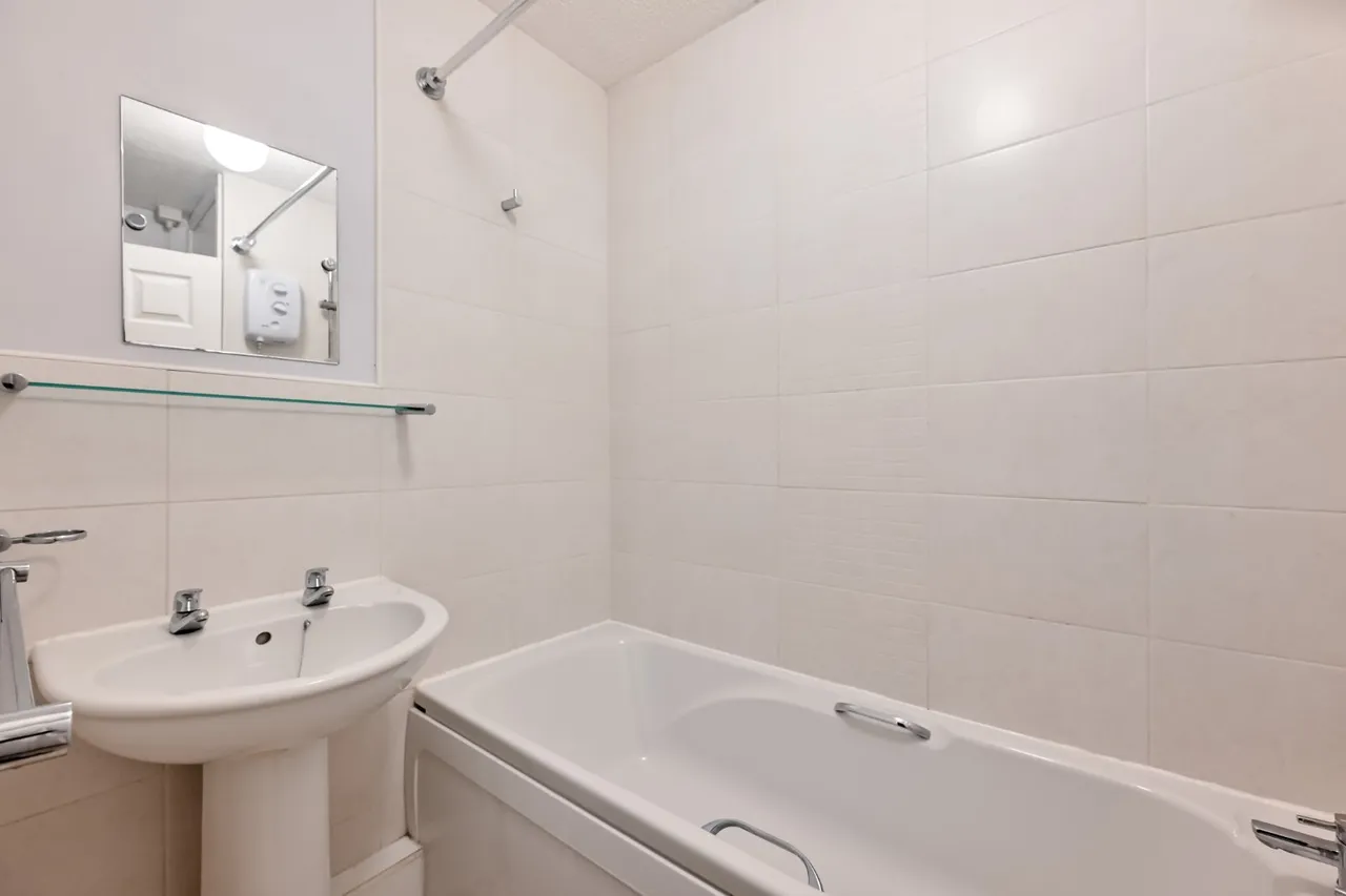 Nicholas Gardens, York, YO10, photo 7