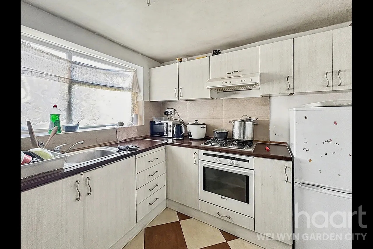Chelwood Avenue, Hatfield, AL10, photo 4