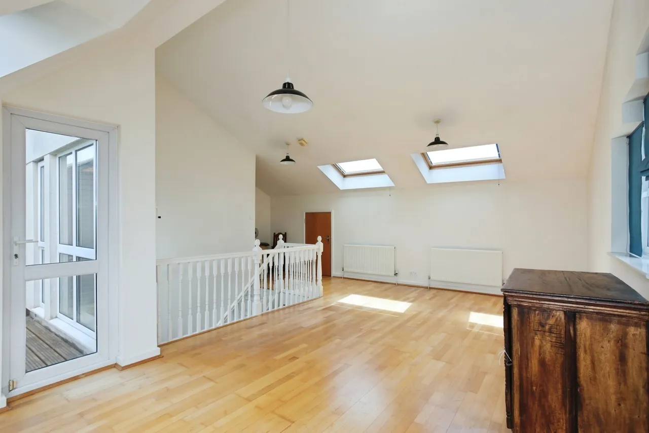Avebury Avenue, Tonbridge, TN9, photo 15