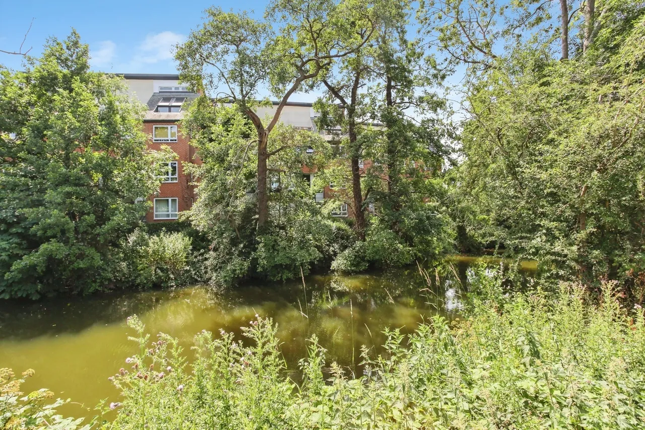 Avebury Avenue, Tonbridge, TN9, photo 13