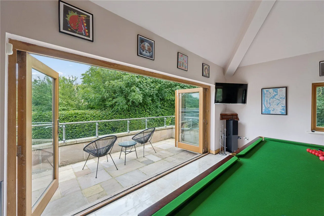 Carleton Road, Pontefract, WF8, photo 20