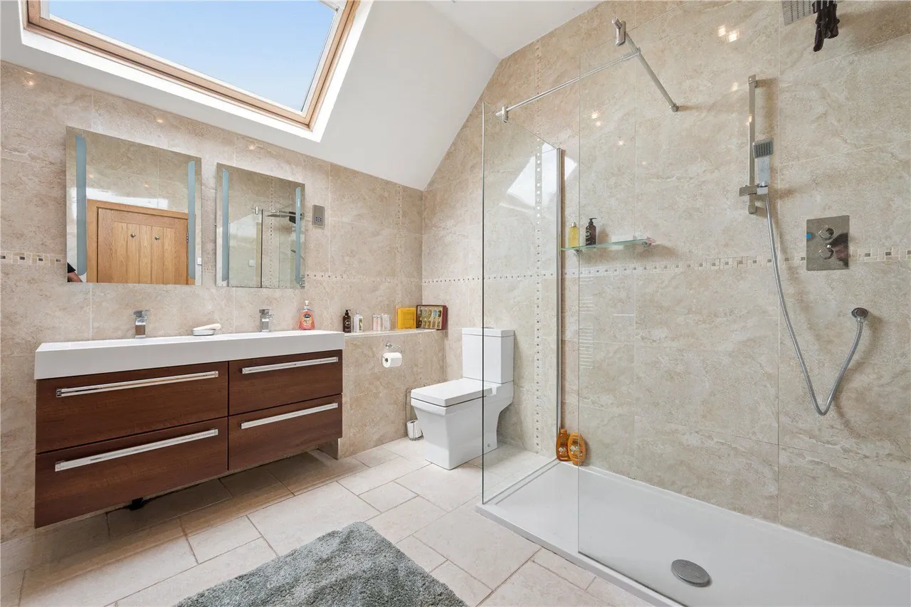 Carleton Road, Pontefract, WF8, photo 17