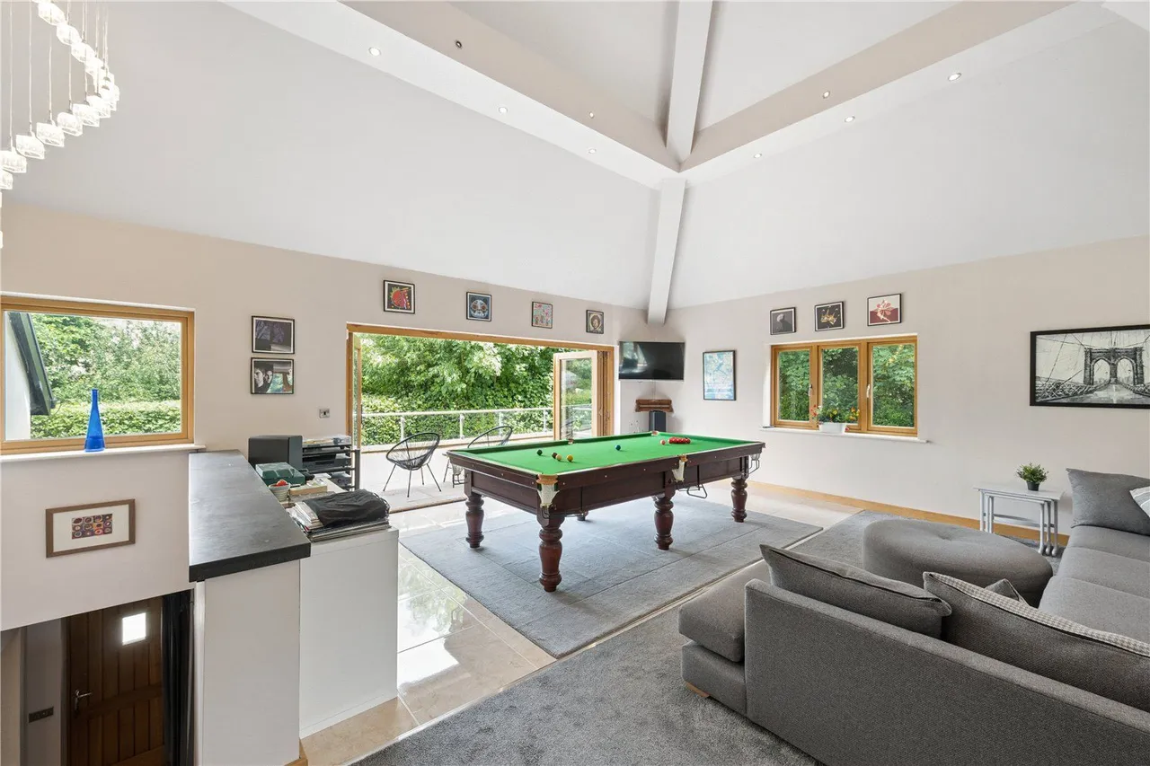 6 bed house for sale, Carleton Road, Pontefract, WF8