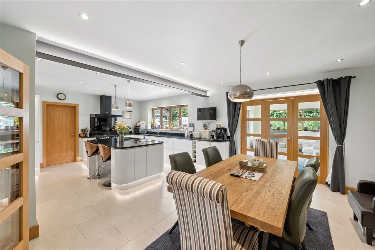 Carleton Road, Pontefract, WF8, photo 36