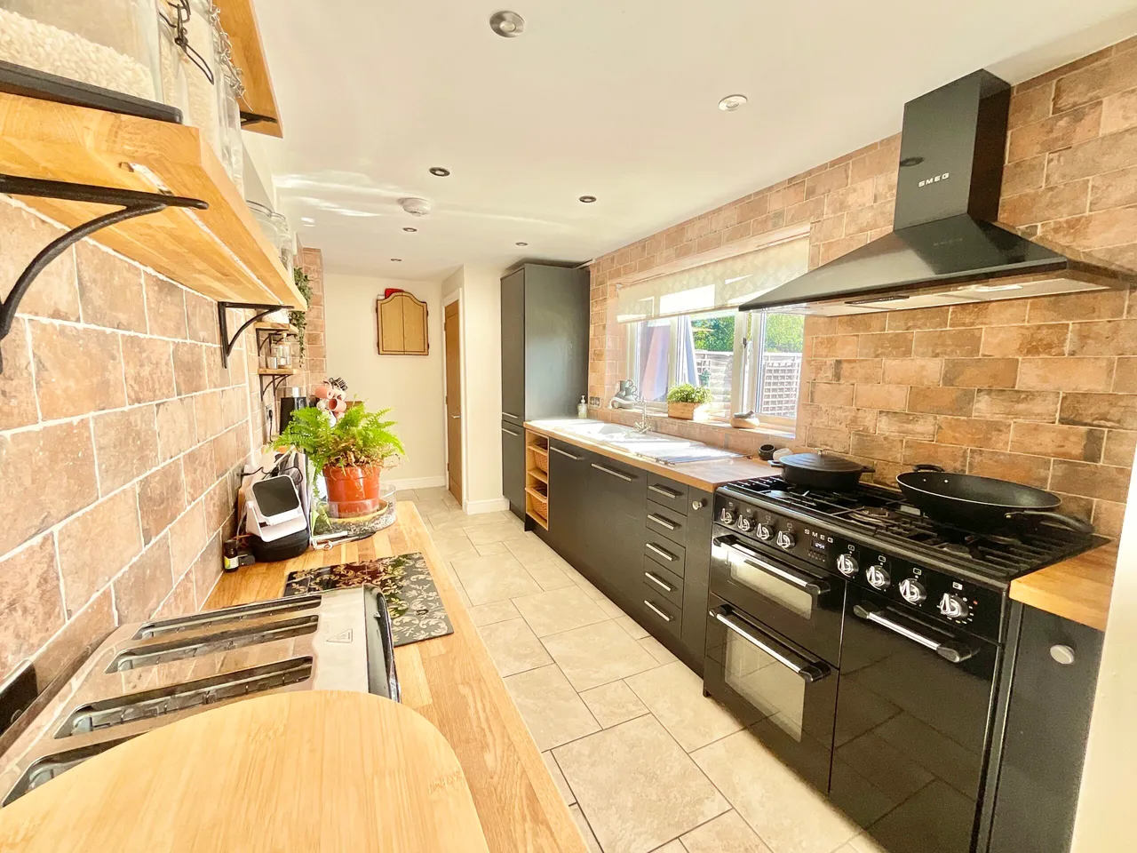 Wellington Road, Muxton, TF2, photo 8