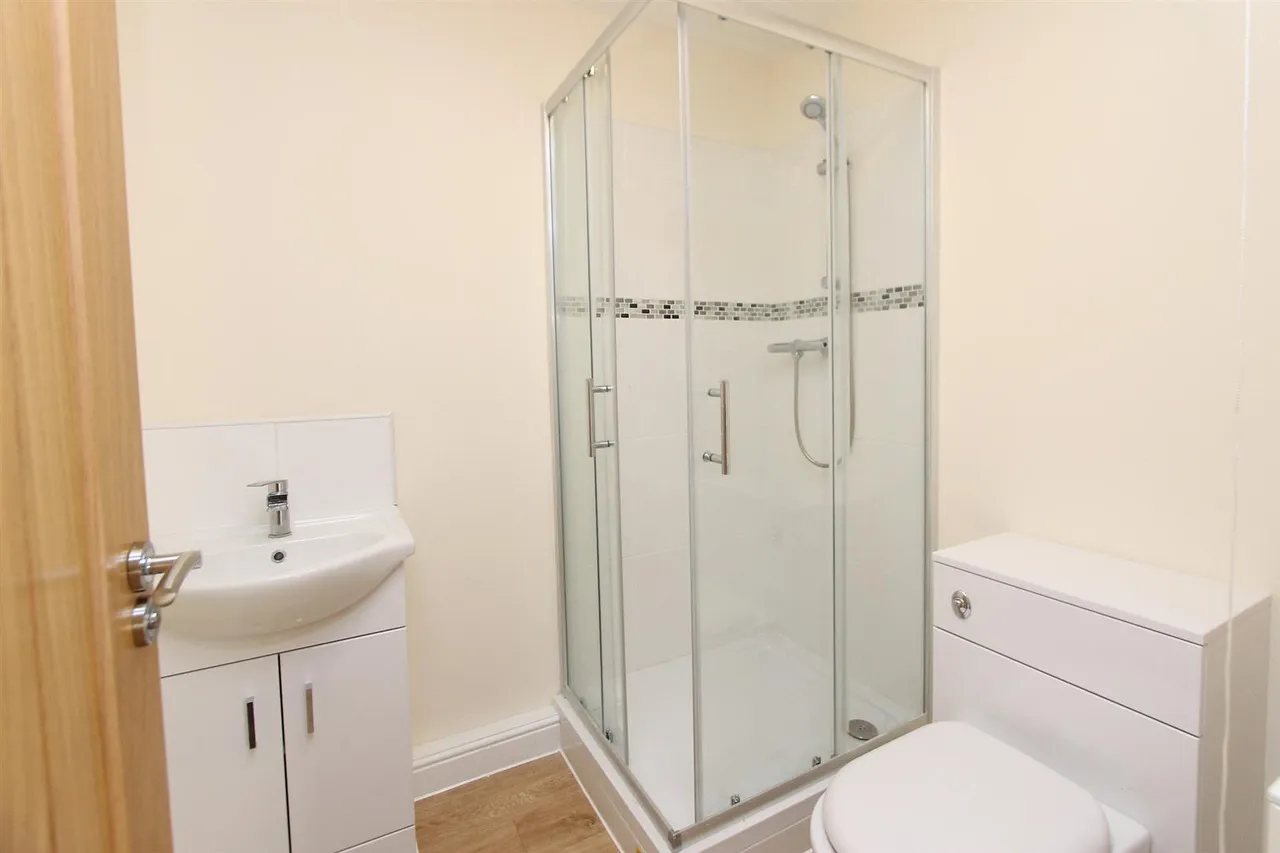 Caledonia, Brierley Hill, photo 8