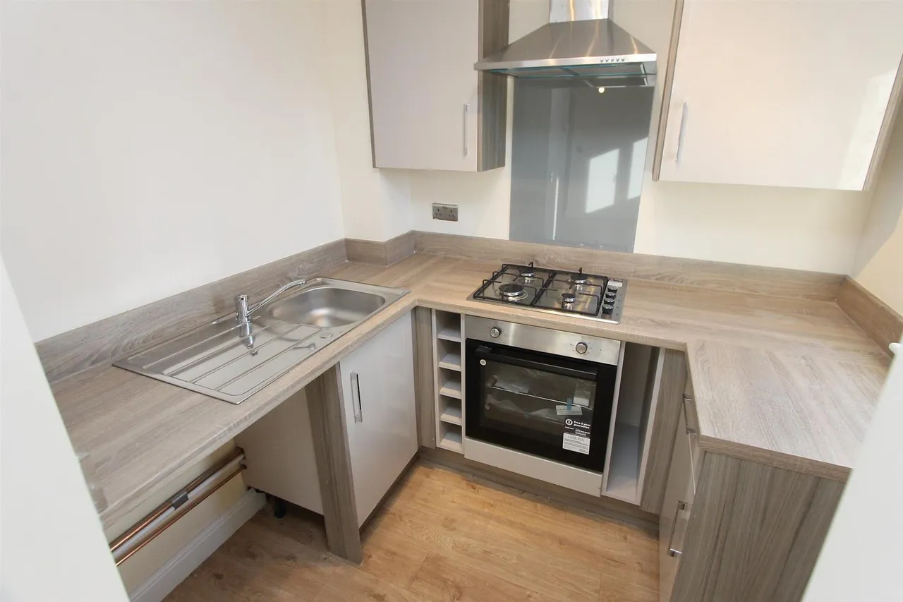 Caledonia, Brierley Hill, photo 5