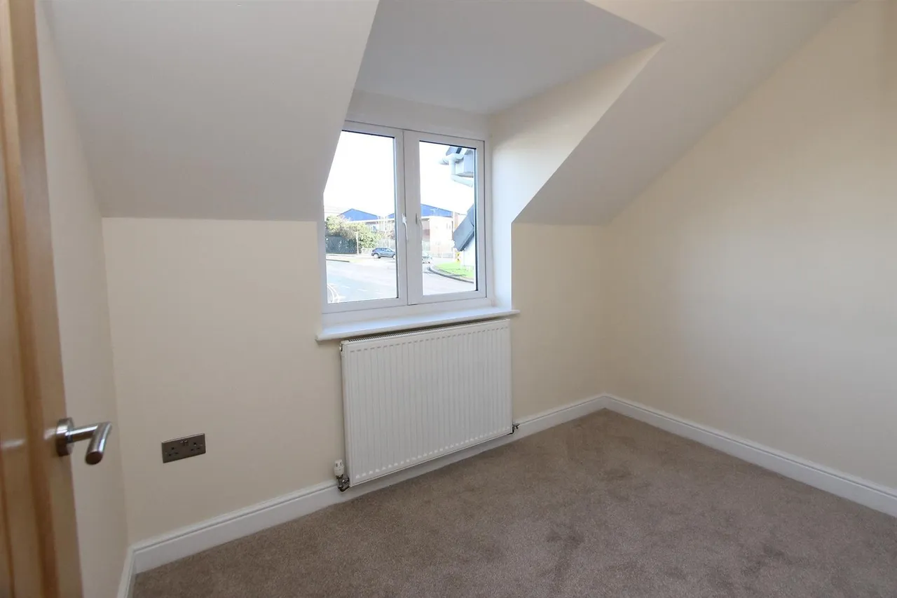 Caledonia, Brierley Hill, photo 6