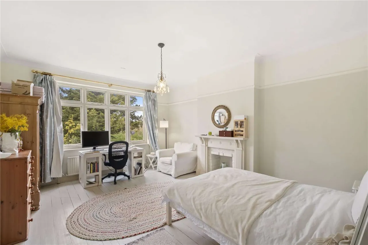 Abbotswood Road, London, United Kingdom, SW16 1AP, photo 11