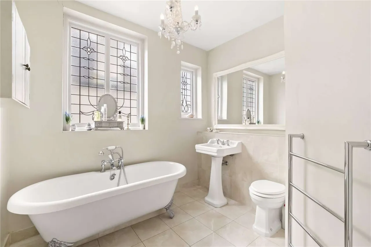 Abbotswood Road, London, United Kingdom, SW16 1AP, photo 10