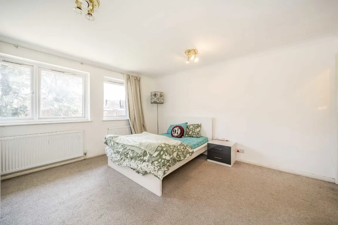 Carlisle Close, KT2, photo 5