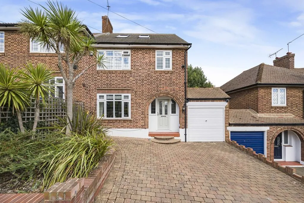Willow Close, Bexley, DA5, photo 31