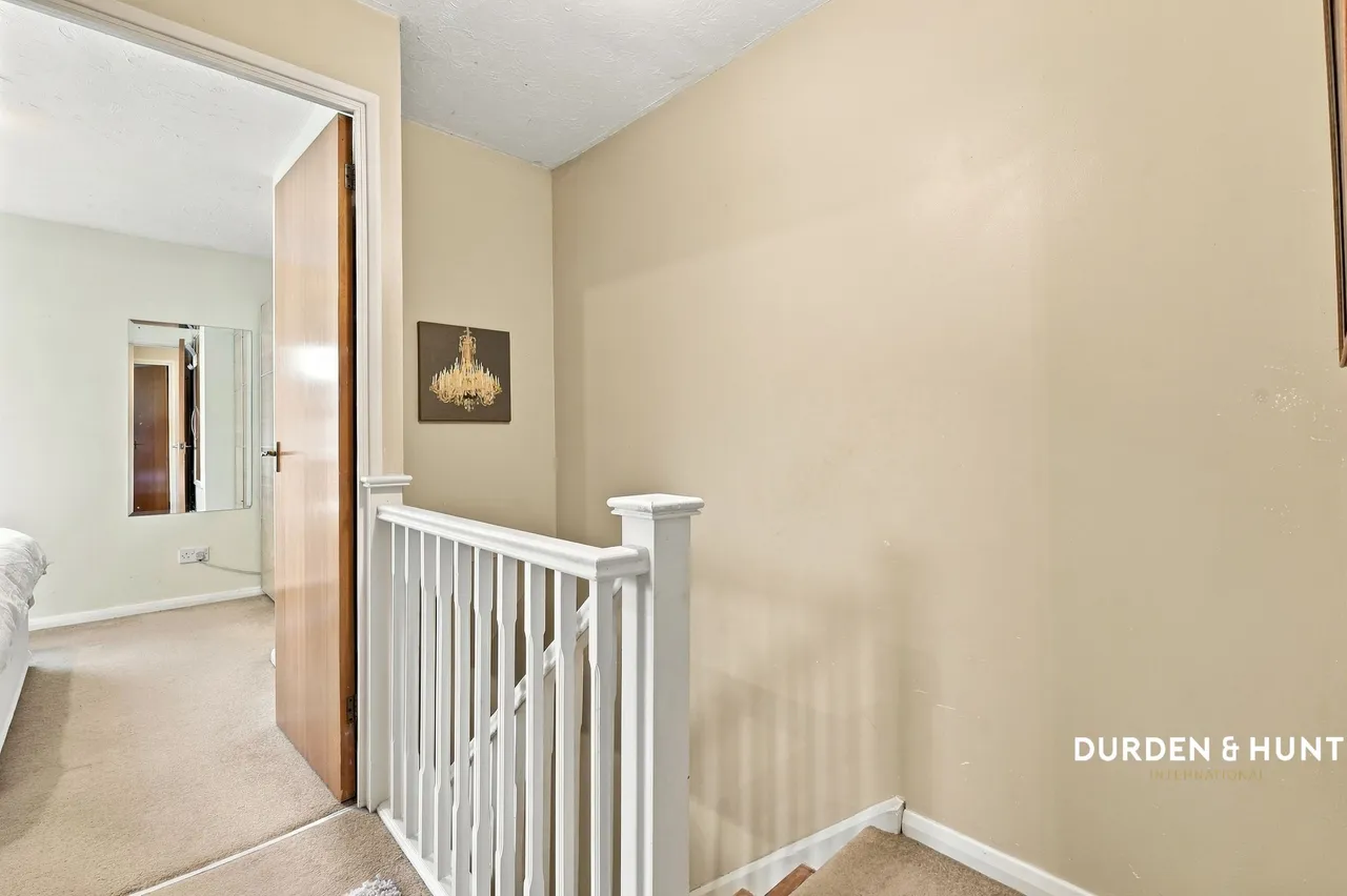 Alderwood Close, Abridge, RM4, photo 8