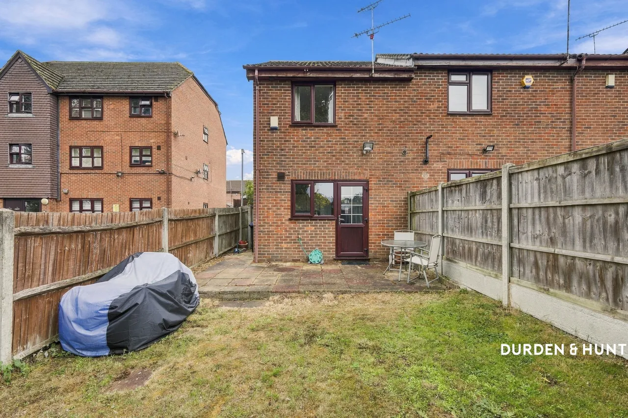Alderwood Close, Abridge, RM4, photo 14