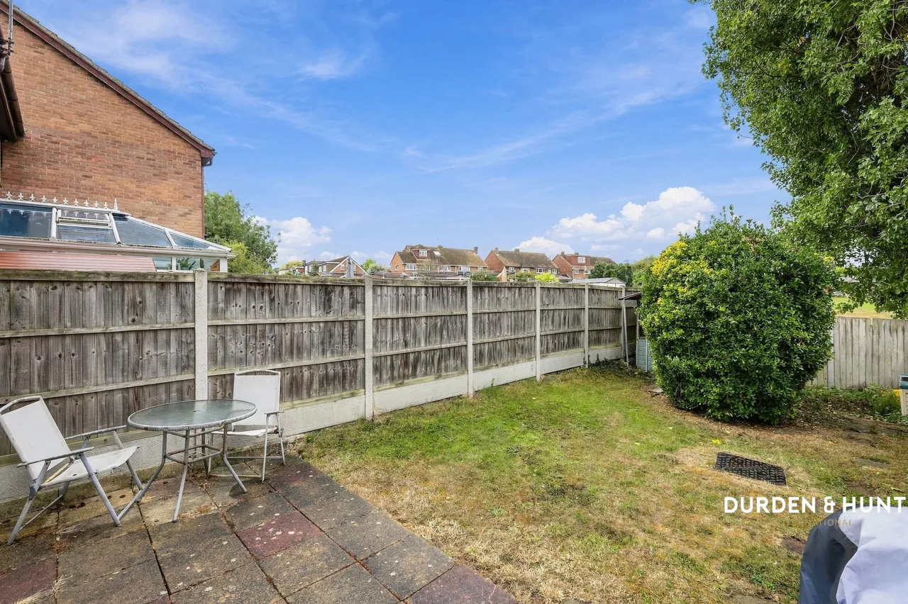 Alderwood Close, Abridge, RM4, photo 13