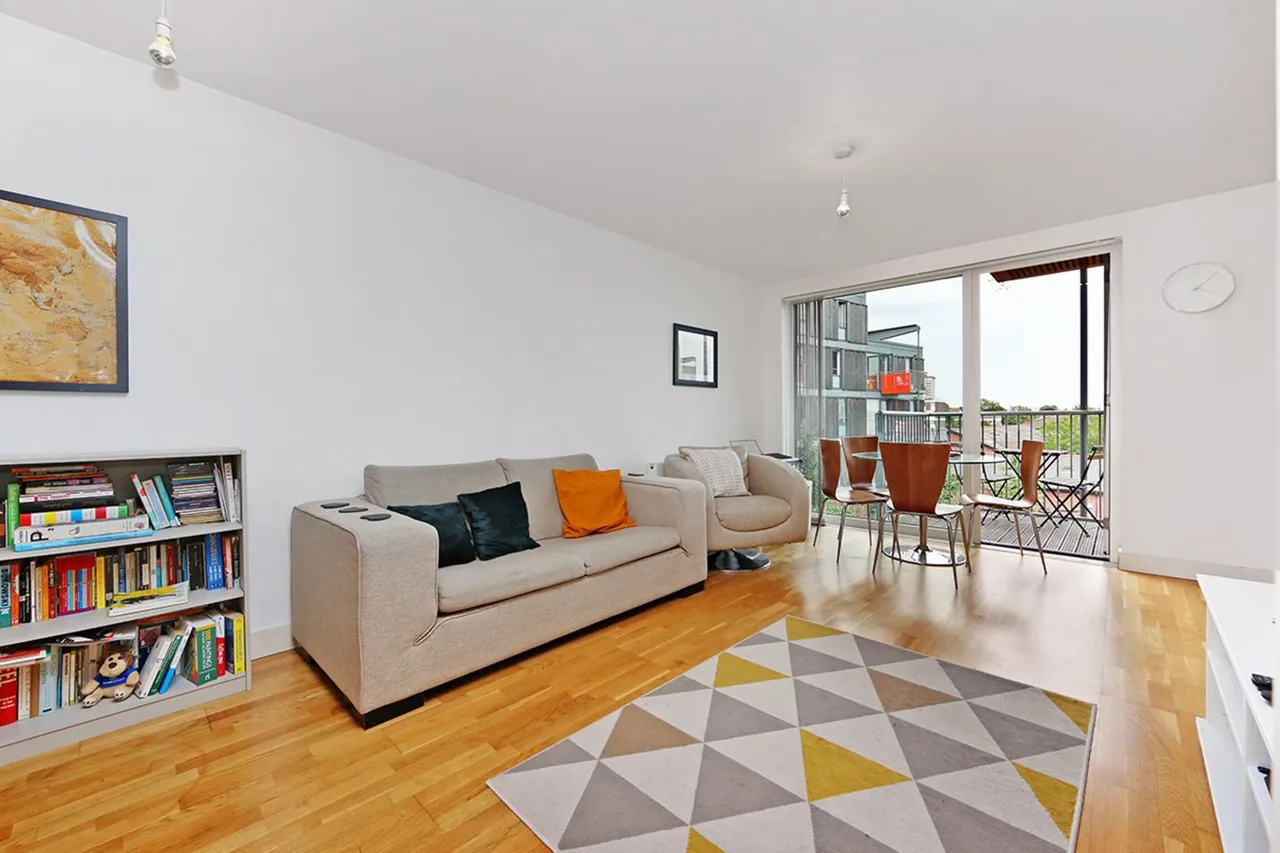 Flat 315, Adelaide Wharf, 120 Queensbridge Road, London, photo 2