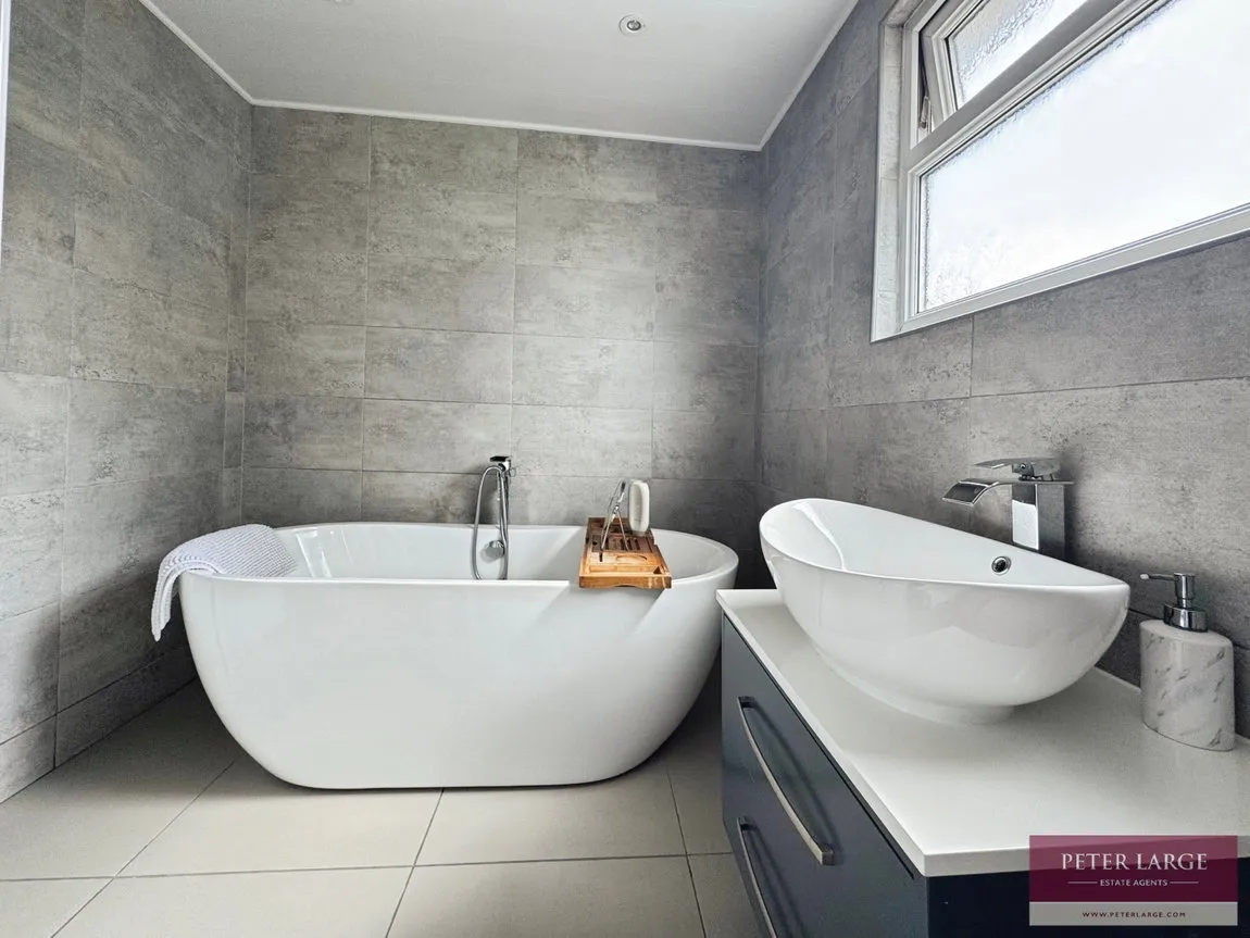 Vicarage Lane, Rhuddlan, Denbighshire, LL18 2UF, photo 11