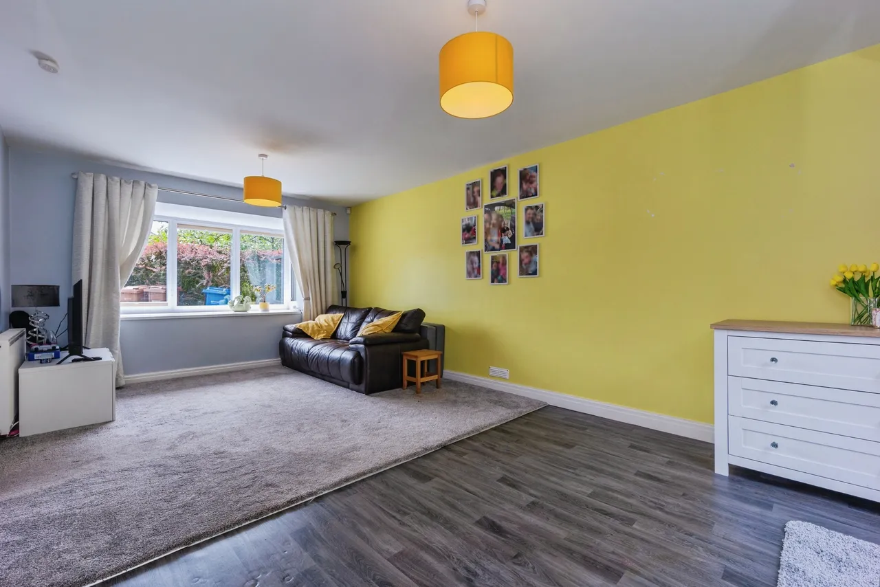 Duncombe Close, Stockport, SK7, photo 2