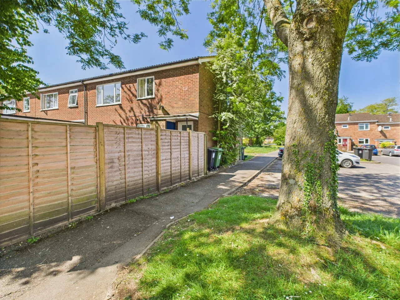 Pershore Road, Popley, Basingstoke, RG24, photo 11
