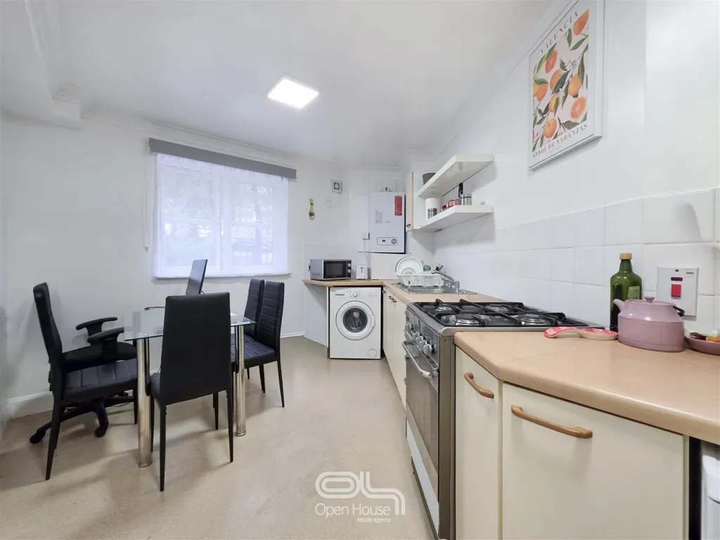Alexandra Road, London, NW8, photo 15