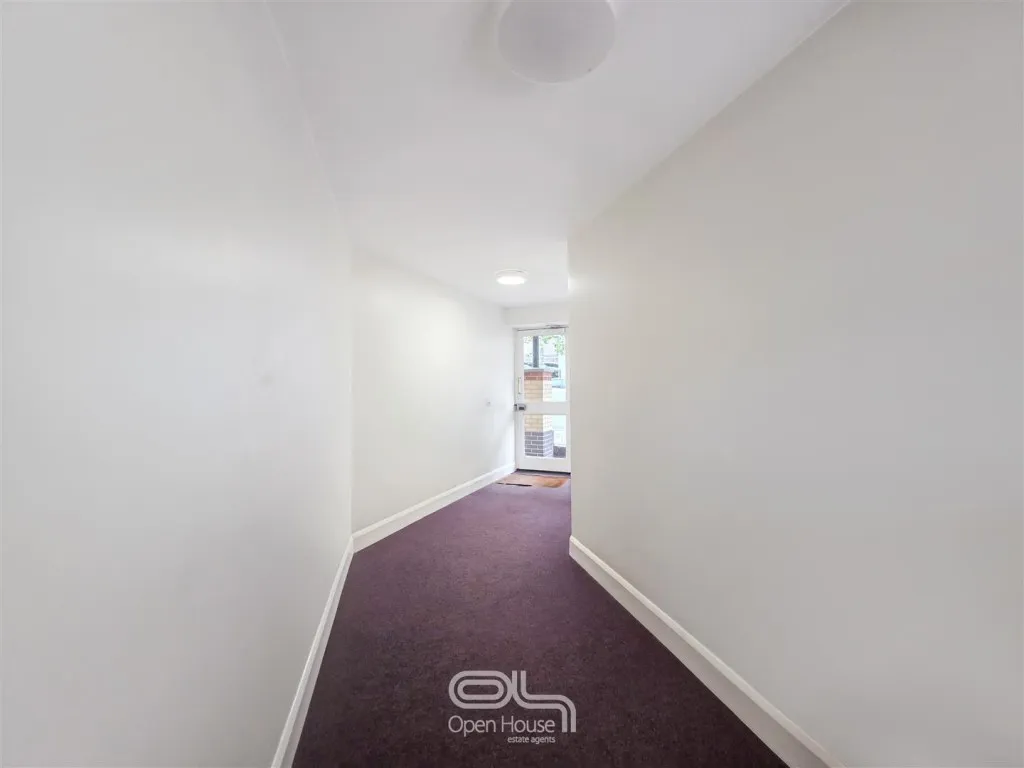 Alexandra Road, London, NW8, photo 8