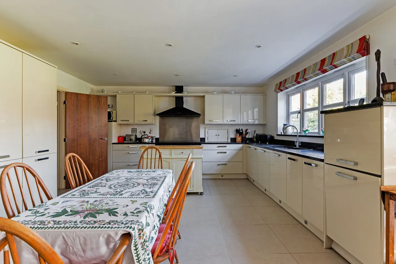 Ortman Close, Gerrards Cross, SL9, photo 7