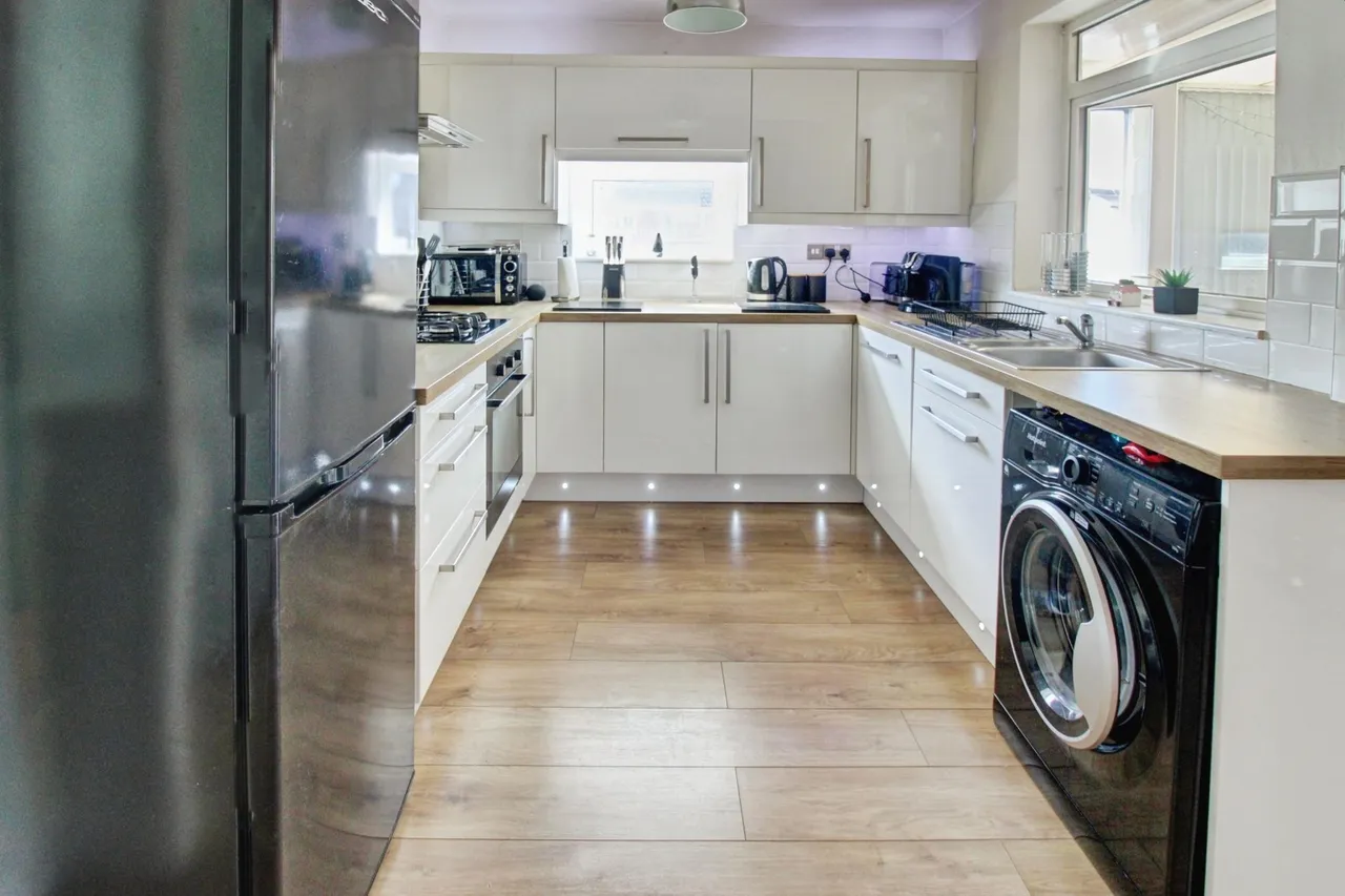 Peel Drive, Cannock, WS12, photo 2