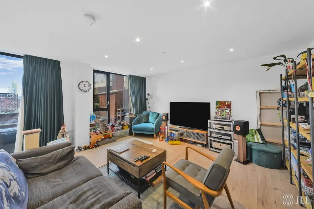 Forrester Way, London, E15, photo 4
