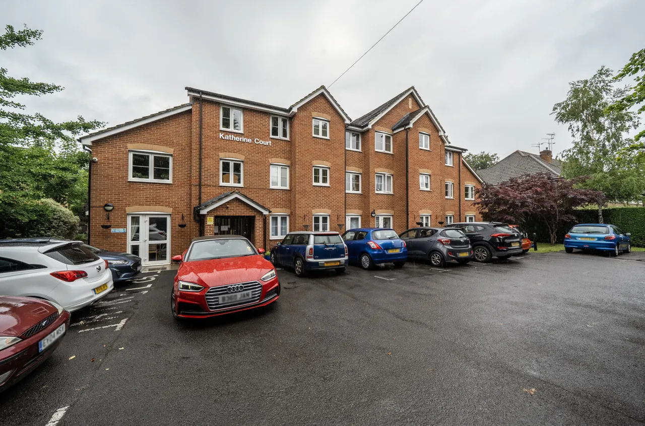 Upper Gordon Road, Camberley, Surrey, GU15 2HE, photo 12