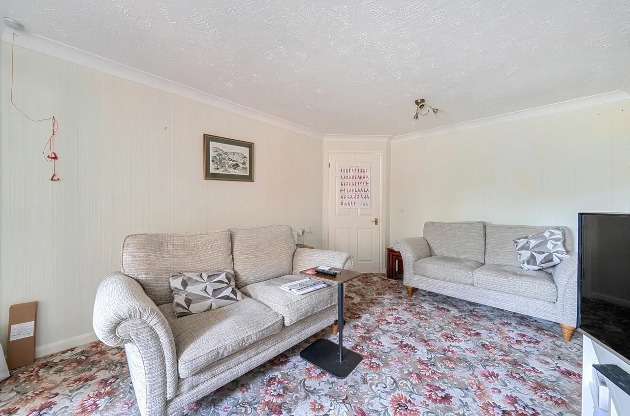 Upper Gordon Road, Camberley, Surrey, GU15 2HE, photo 8