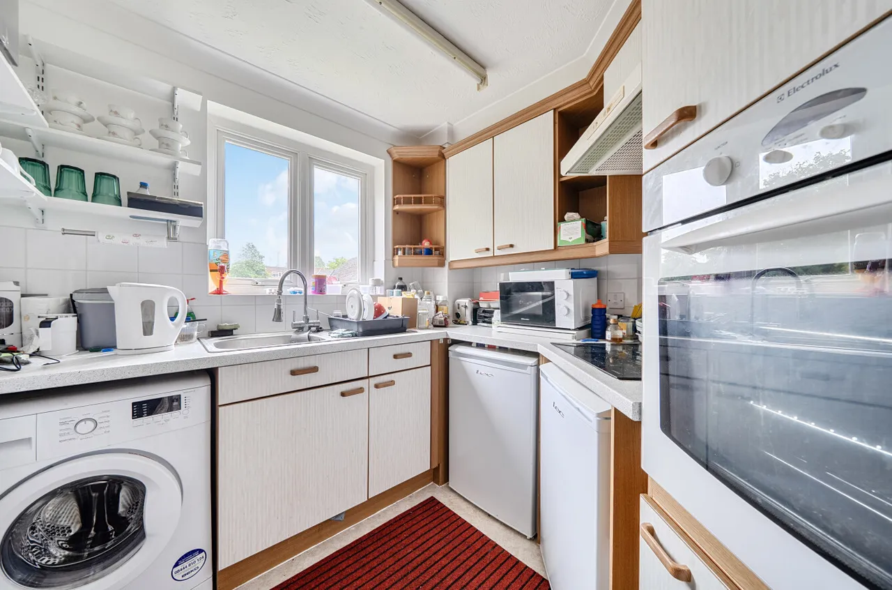 Upper Gordon Road, Camberley, Surrey, GU15 2HE, photo 7