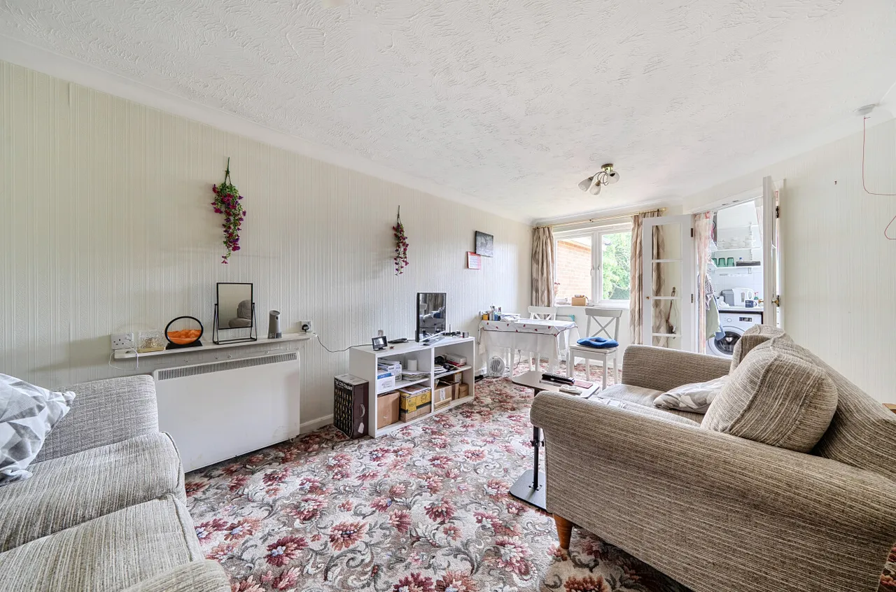 Upper Gordon Road, Camberley, Surrey, GU15 2HE, photo 2