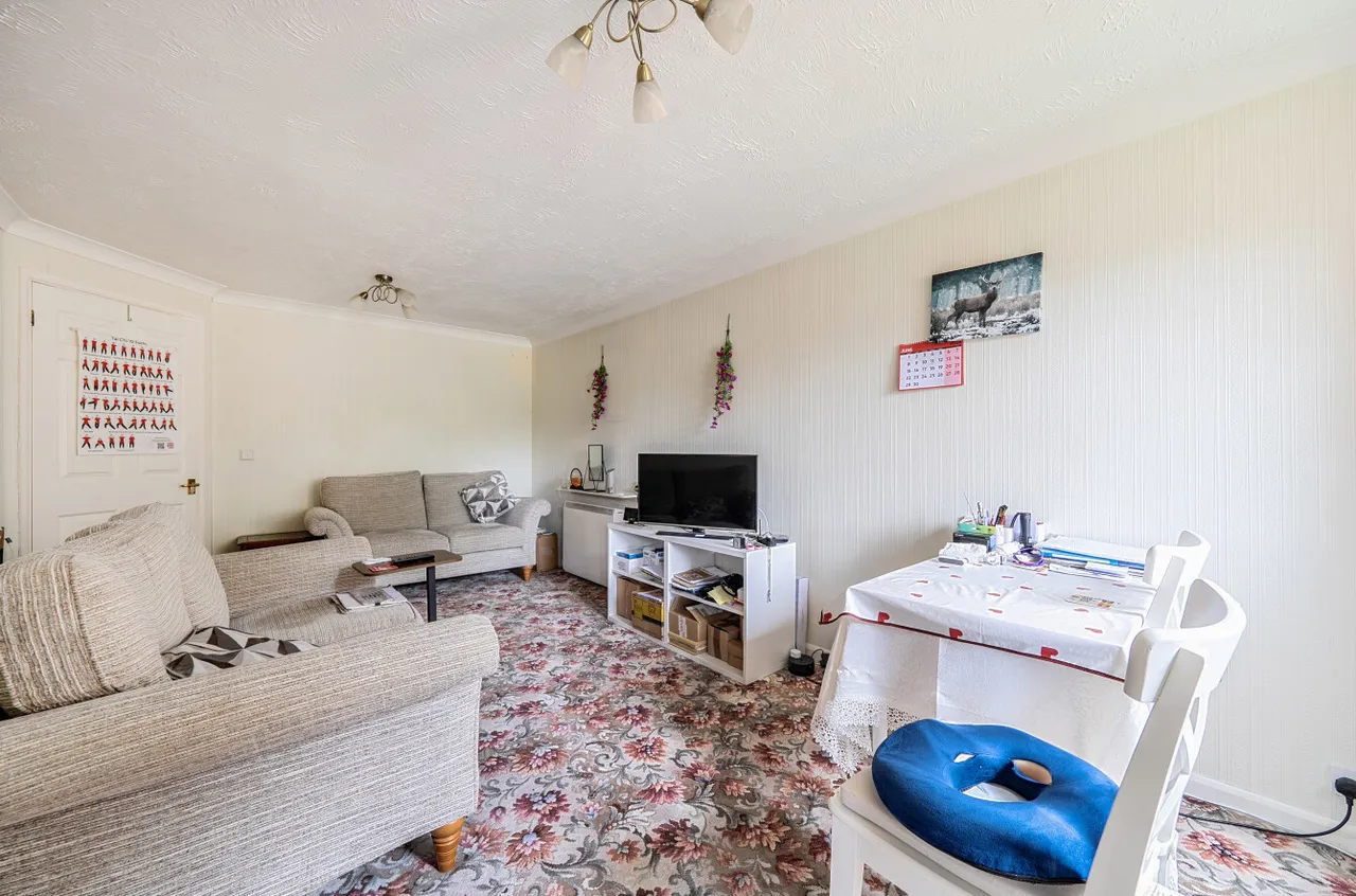 Upper Gordon Road, Camberley, Surrey, GU15 2HE, photo 10