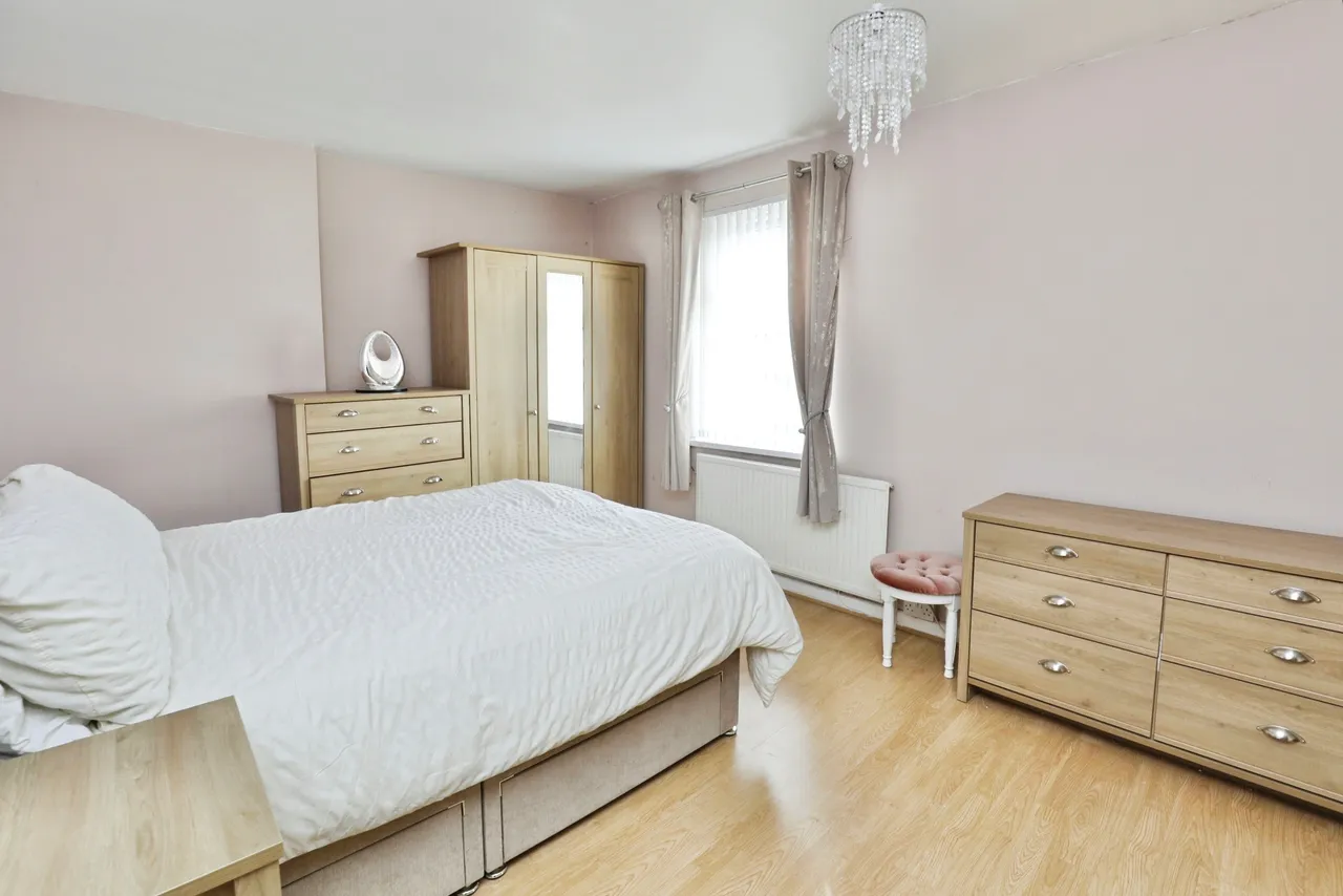 Roberts Drive, Bootle, photo 10