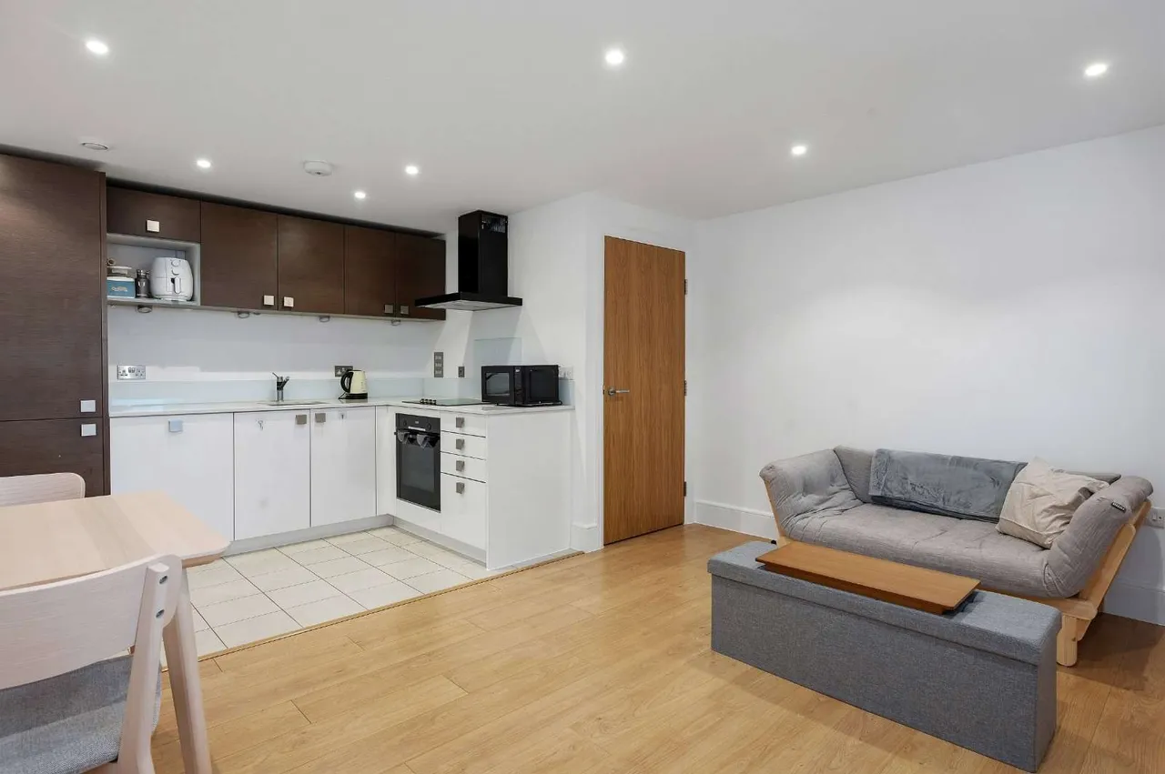 Shepherdess Walk, London, N1, photo 6