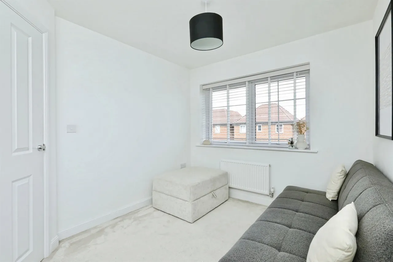 Davy Road, New Rossington, DN11, photo 17