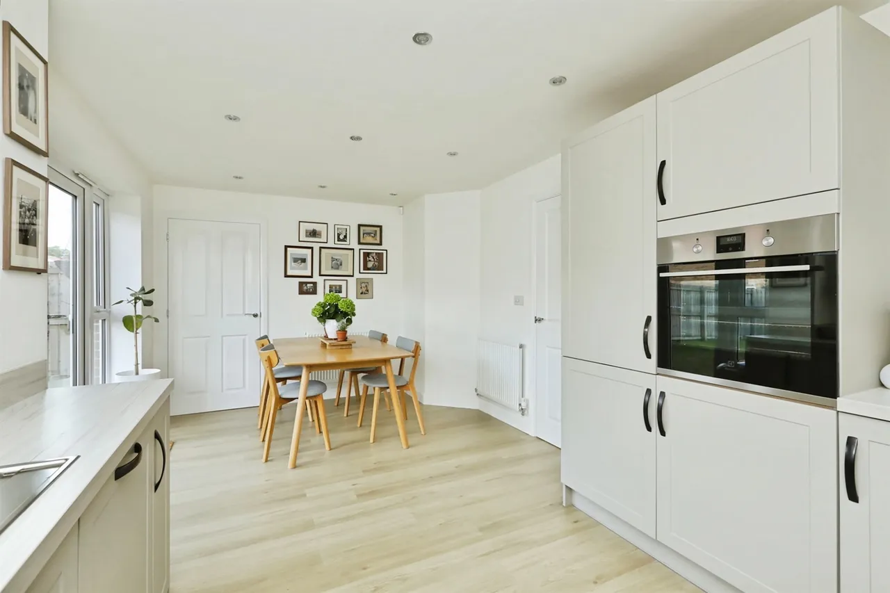 Davy Road, New Rossington, DN11, photo 8