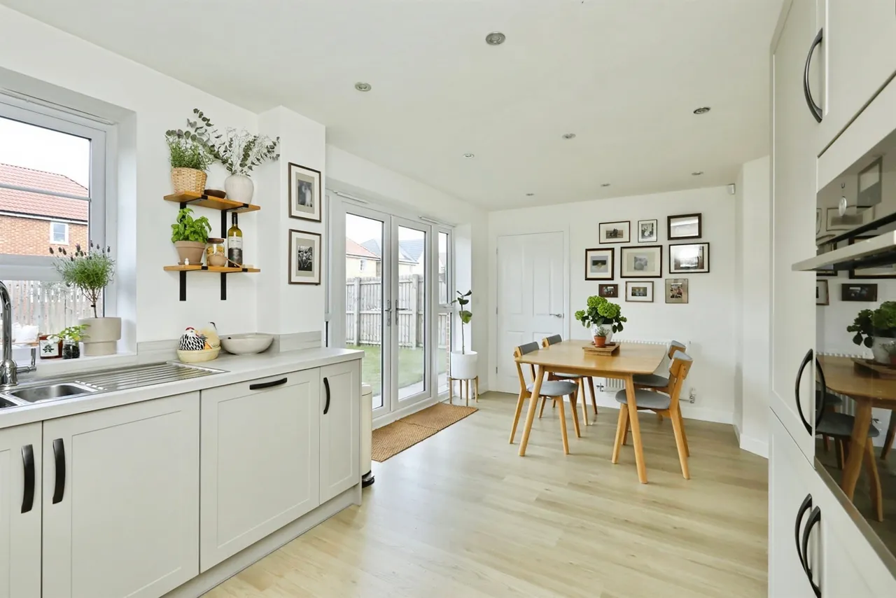 Davy Road, New Rossington, DN11, photo 3