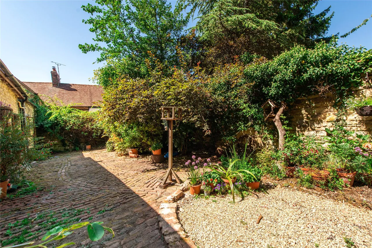 Northampton Road, Blisworth, NN7, photo 5